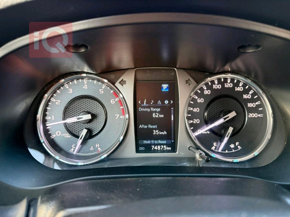 تويوتا هايلوكس